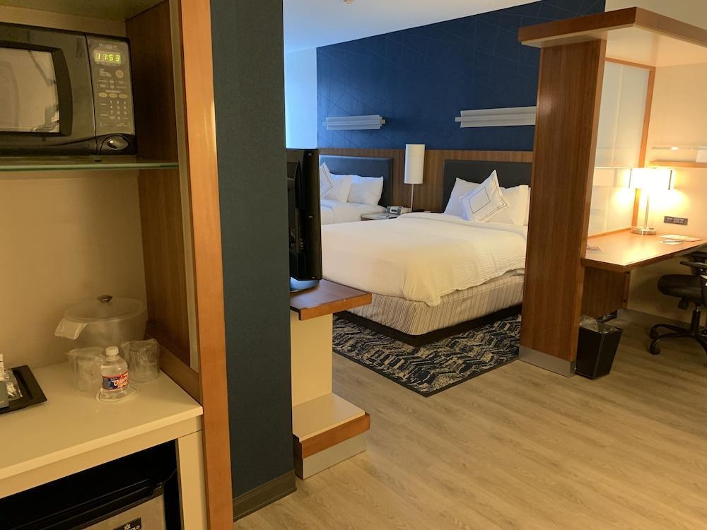 Springhill Suites By Marriott Houston Baytown Bagian luar foto