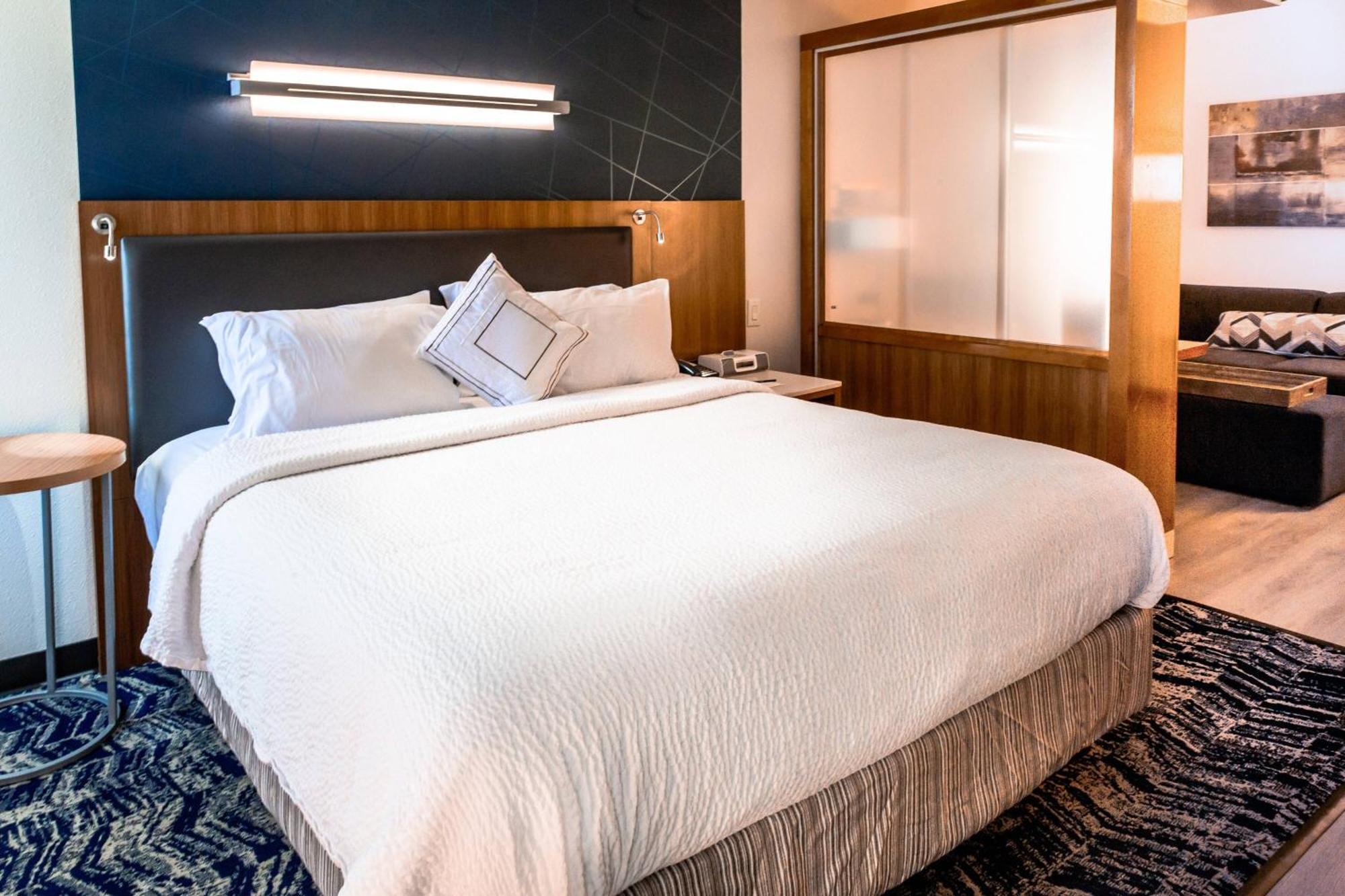 Springhill Suites By Marriott Houston Baytown Bagian luar foto